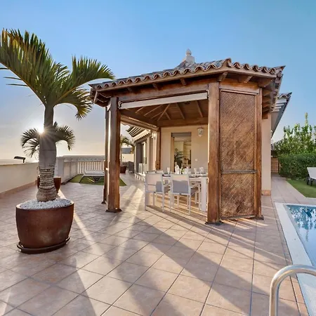 Вилла Magnifica Happy Holidays Con Piscina En Gigantes *