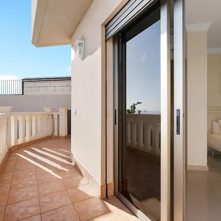 Villa Magnifica Happy Holidays Con Piscina En Gigantes Puerto de Santiago (Tenerife)