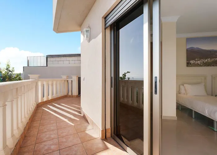 Villa Magnifica Happy Holidays Con Piscina En Gigantes Puerto de Santiago (Tenerife)